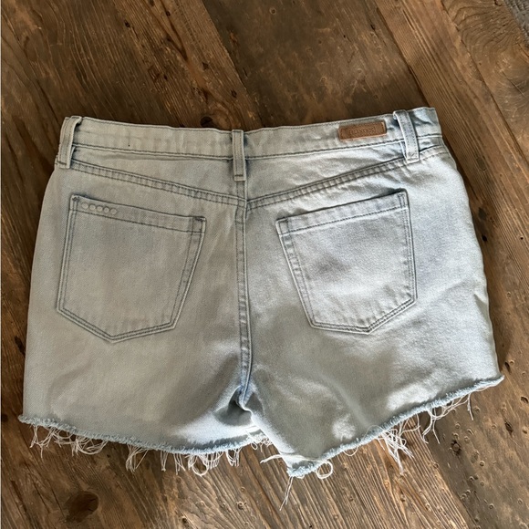 NWOT-BlankNYC The Fulton Jean Short - Picture 8 of 9
